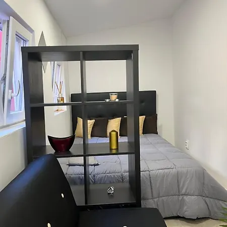 Perfect Mouraria Apartamento *